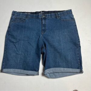 Liz Claiborne Women's Blue Classic Fit Denim Jeans